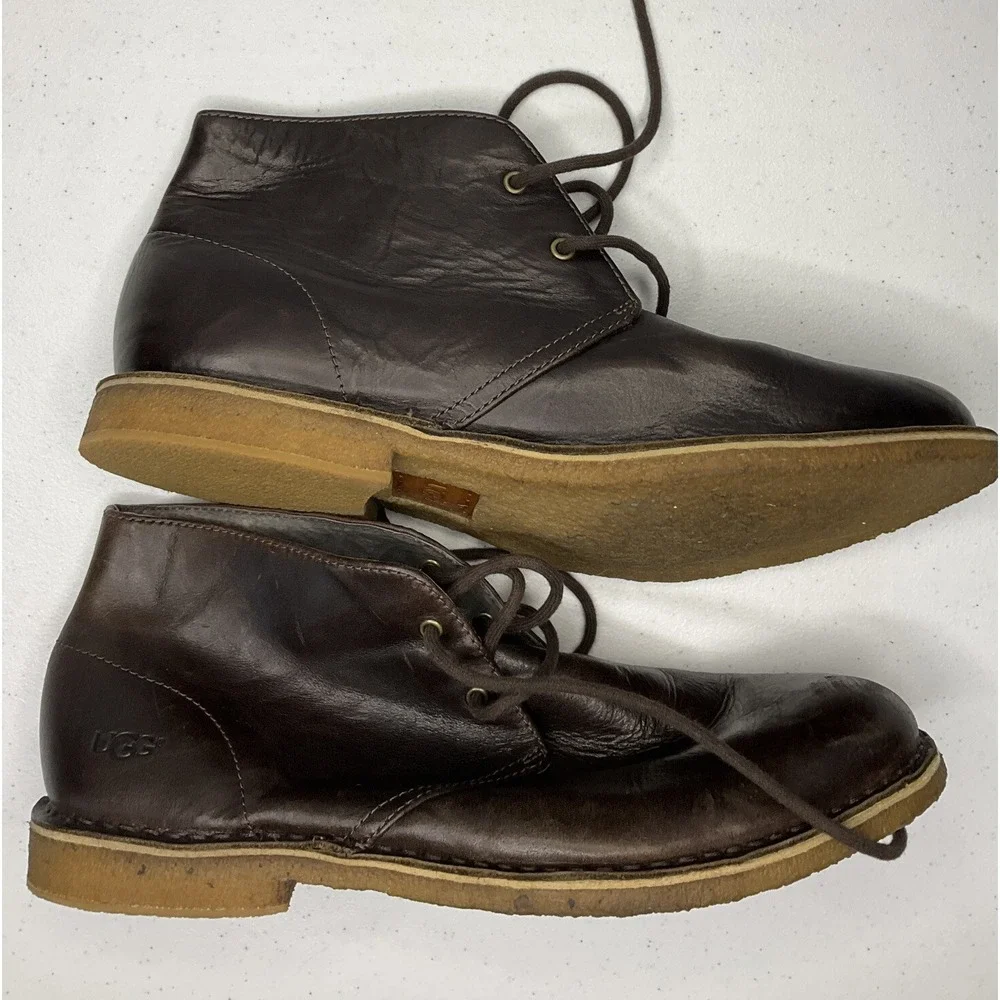 UGG Leighton Chukka Boot 3275 Leather Shoes Chocolate Brown 2 eye Men Sz 12‎